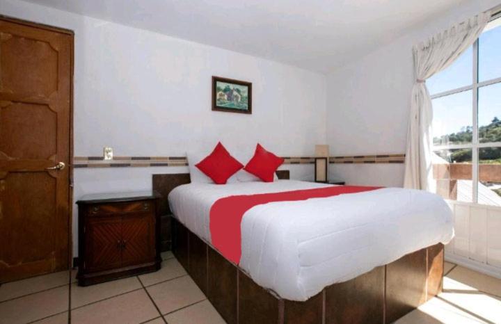 Hotel Real Cortes ミネラル・デル・モンテ エクステリア 写真